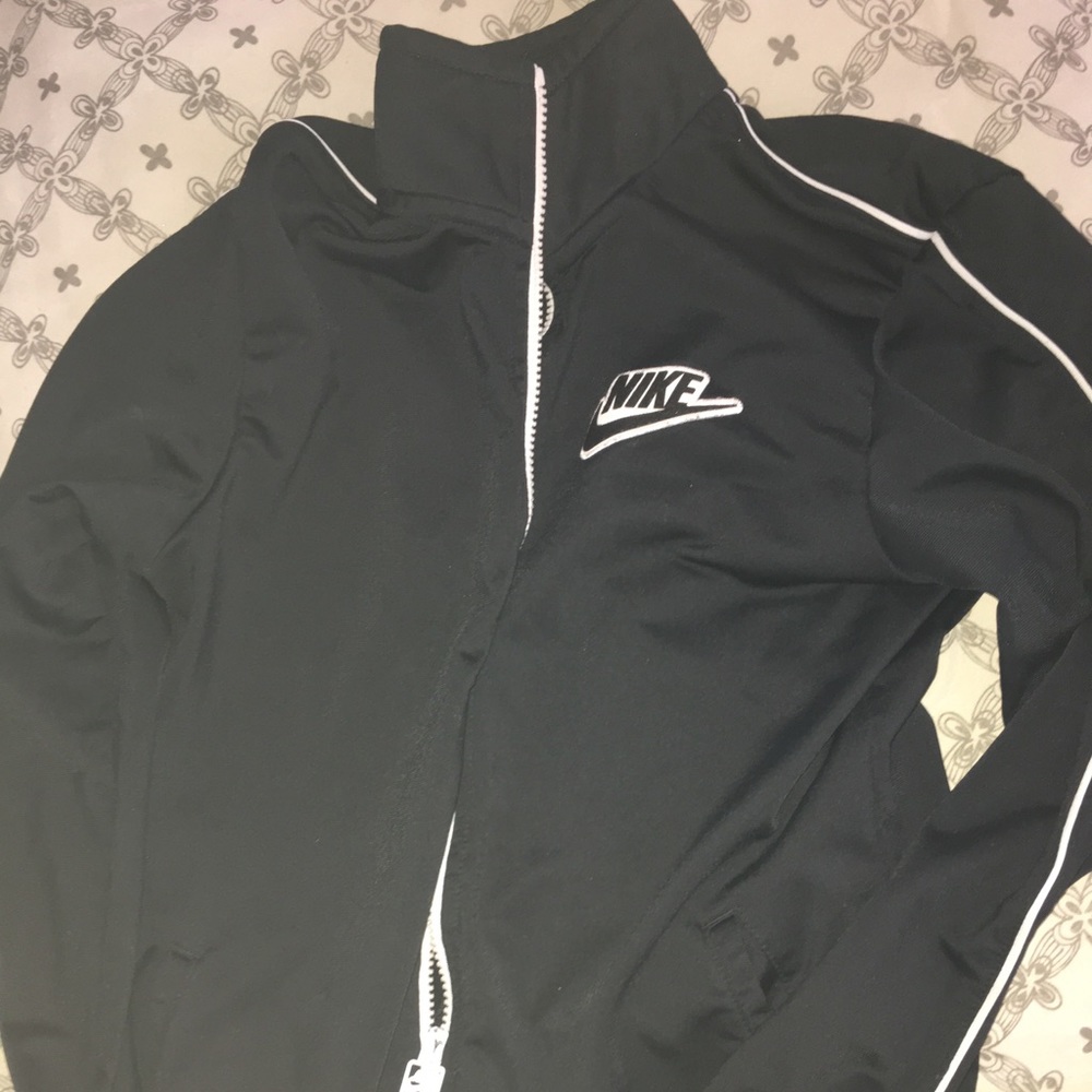 Black and white nike jacket